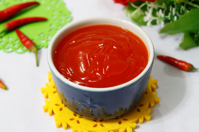 Tương ớt chuẩn phải thật sánh mịn và có độ cay vừa phải Tương ớt chuẩn phải thật sánh mịn và có độ cay vừa phải