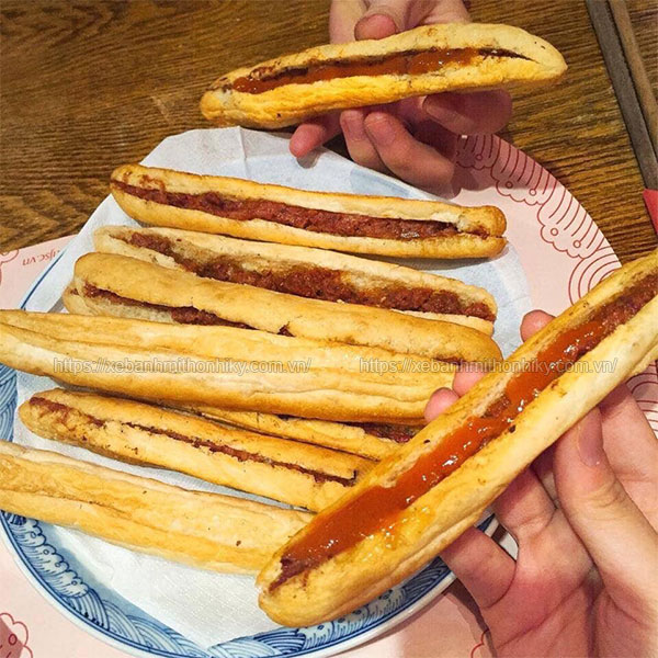 Bánh mì que pate gan