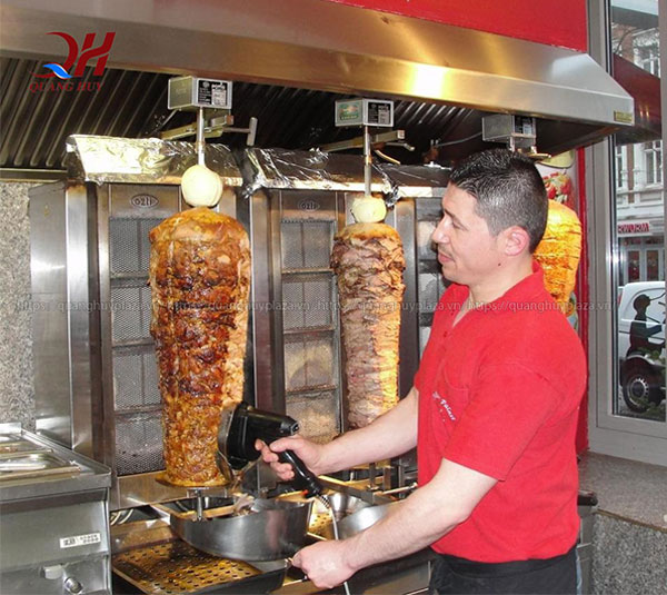 Cây thịt doner kebab thơm ngon hấp dẫn