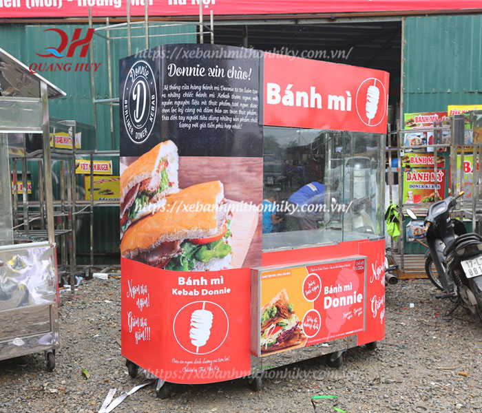 Hình ảnh xe bánh mì kebab torki kính cong