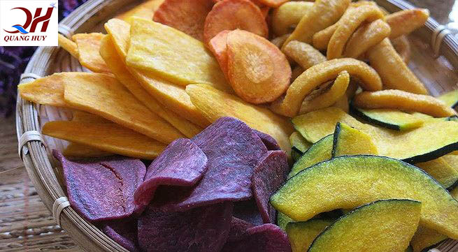 Hoa quả sấy có thành phần từ thiên nhiên, không phụ gia và cung cấp nhiều vitamin cho cơ thể