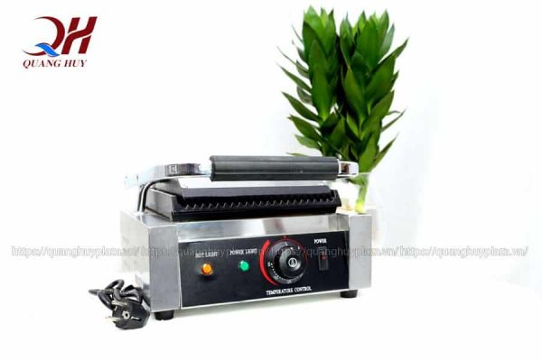 Máy kẹp bánh mì tam giác Quang Huy- sự lựa chọn hàng đầu của người tiêu dùng