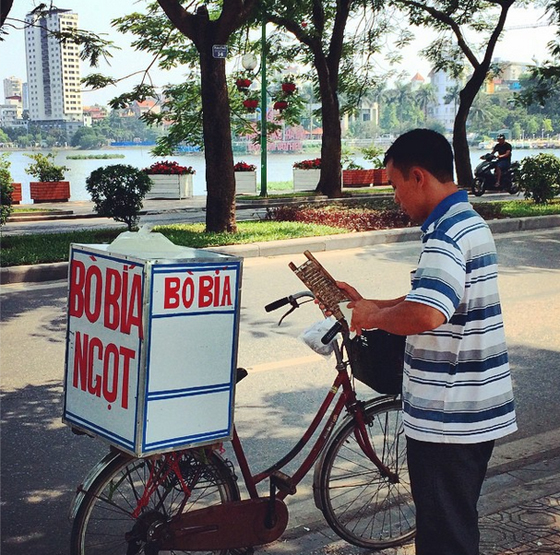 xe đạp bán đồ ăn vặt