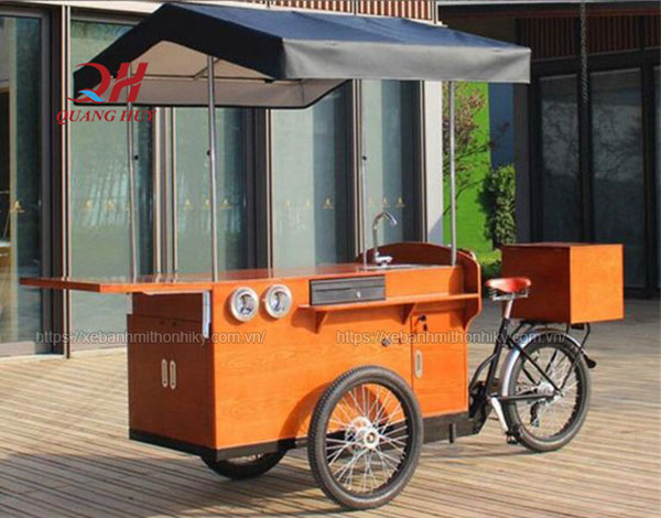 Quang Huy xe đạp bán hàng caffe
