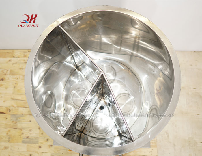 Nồi phở 3 ngăn sử dụng mâm nhiệt gia nhiệt