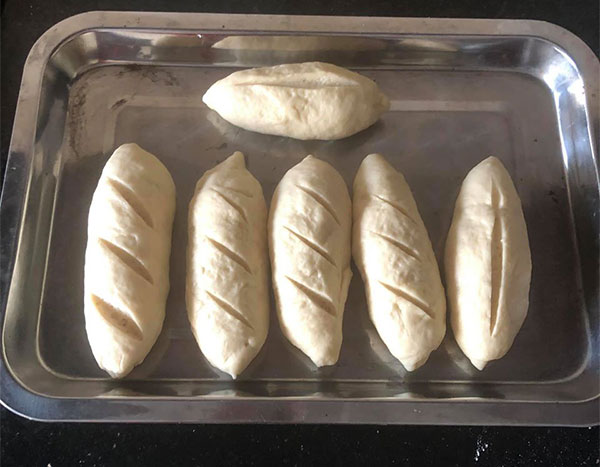 Tạo hình và ủ bột làm bánh mì lần 2