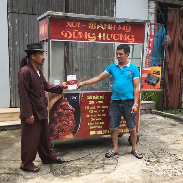Khách hàng đặt mua xe đẩy xôi 1m6 Quang Huy