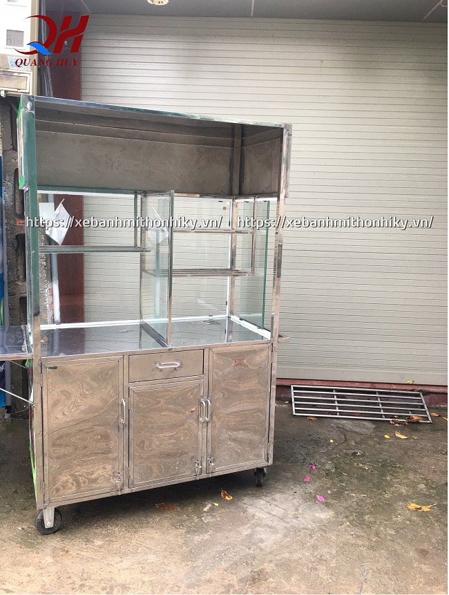 Inox 304 chắc chắn, dễ dàng lau chùi. dẻo dai dưới tác động của môi trường bên ngoài