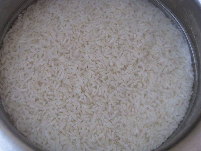 Canh lượng nước xâm xấp mặt gạo 