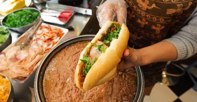 bán đồ ăn sáng vỉa hè