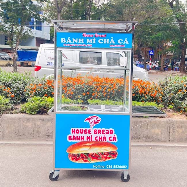 Xe b&aacute;nh m&igrave; chả c&aacute;